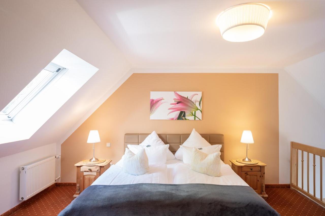 Seehotel Lindenhof Lychen Esterno foto