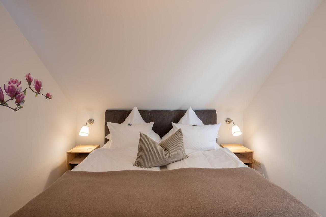 Seehotel Lindenhof Lychen Esterno foto