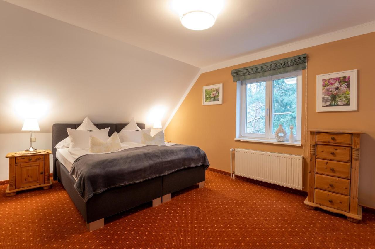 Seehotel Lindenhof Lychen Esterno foto